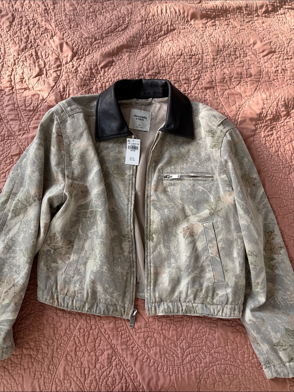 NWT Abercrombie Cropped Camo Twill Trucker Jacket
